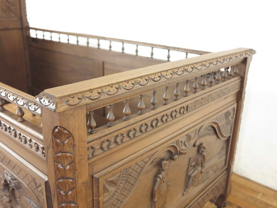 小ぶりなサイズのベッド　62962