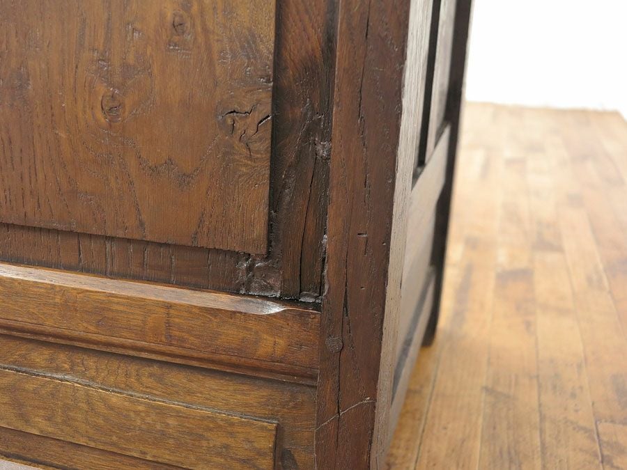 アンティーク家具　美しい彫刻のキャビネット　62955