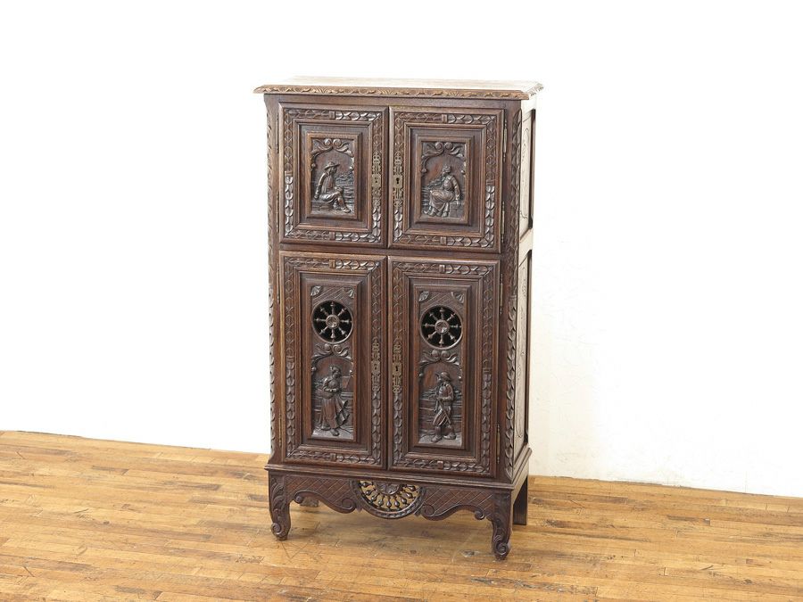 アンティーク家具　彫刻家具　サイドキャビネット