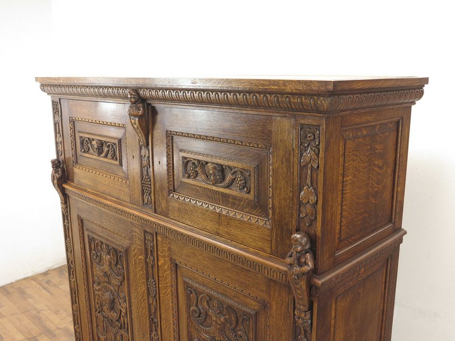 アンティーク家具 ルネサンス　キャビネット