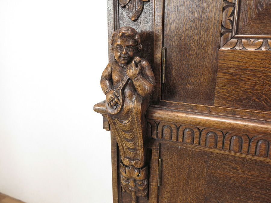 アンティーク家具 ルネサンス　キャビネット