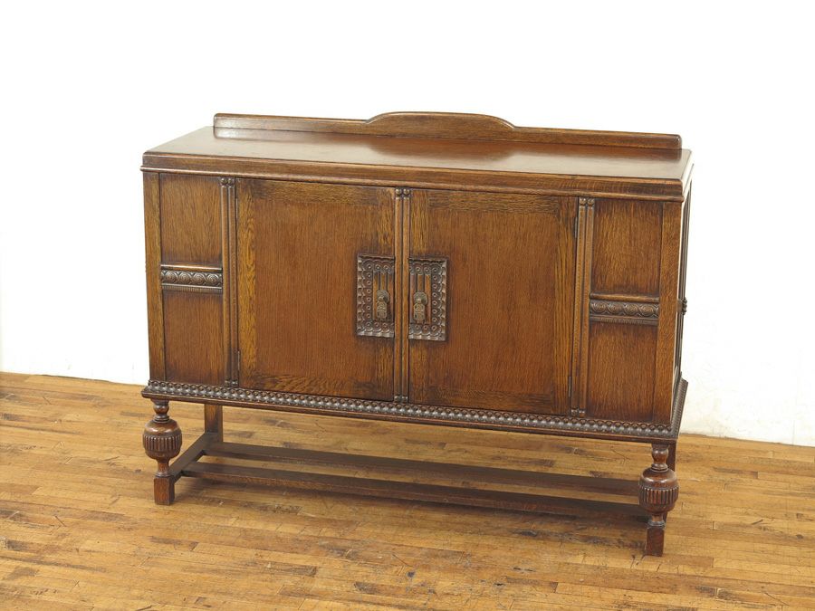 アンティーク家具　サイドボード　収納家具