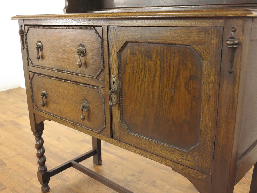 アンティーク家具　カップボード　飾り棚