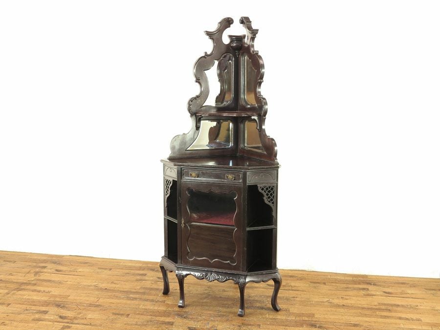 アンティーク家具　ビクトリアンコーナーキャビネット