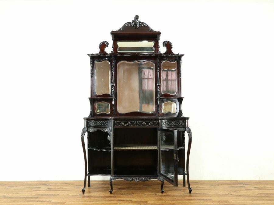 イギリスアンティーク家具　ビクトリアンキャビネット