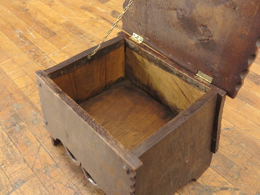 イギリスアンティーク家具　コファー　スツール