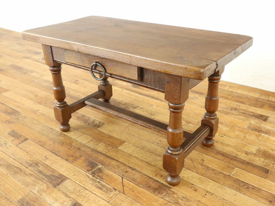引き出し付きコーヒーテーブル