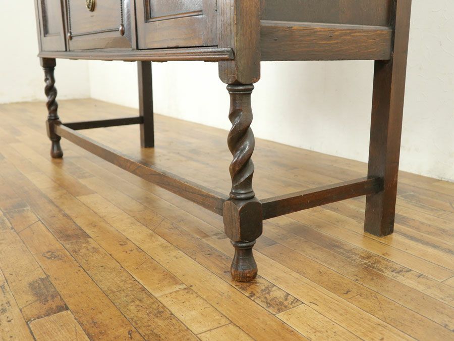 イギリス　アンティーク　サイドボード　英国家具