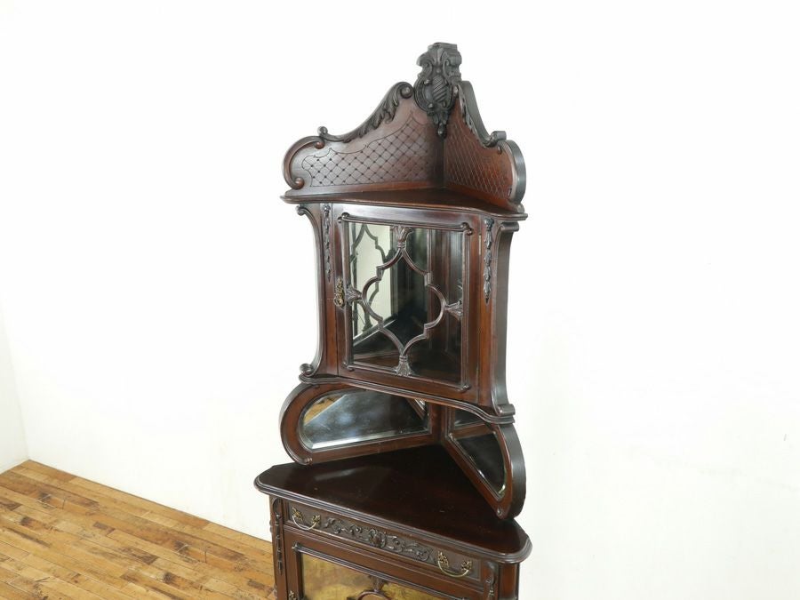 ビクトリアン コーナーキャビネット