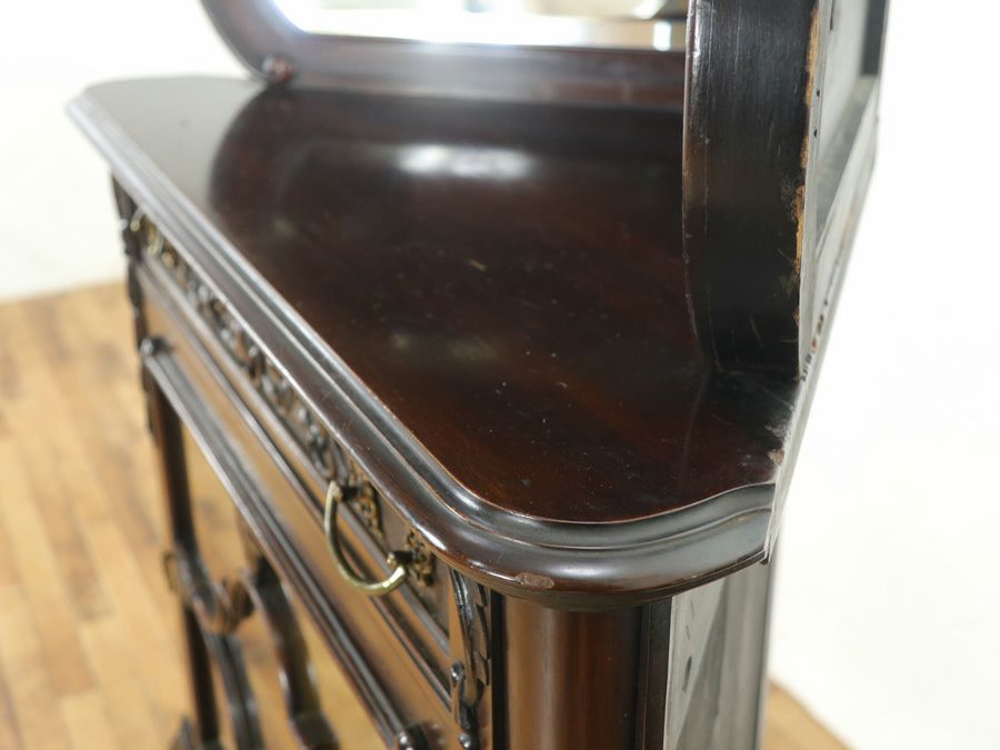 ビクトリアン コーナーキャビネット