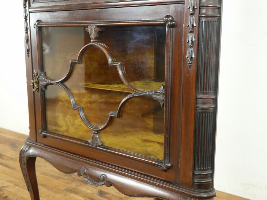 ビクトリアン コーナーキャビネット