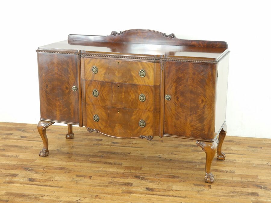 ボールアンドクロー サイドボード