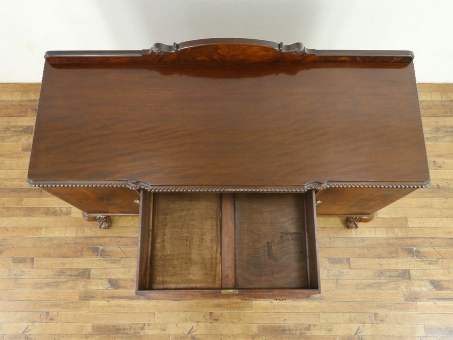 ボールアンドクロー サイドボード