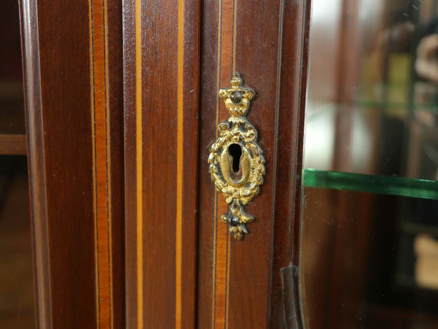 アーツアンドクラフツ キャビネット