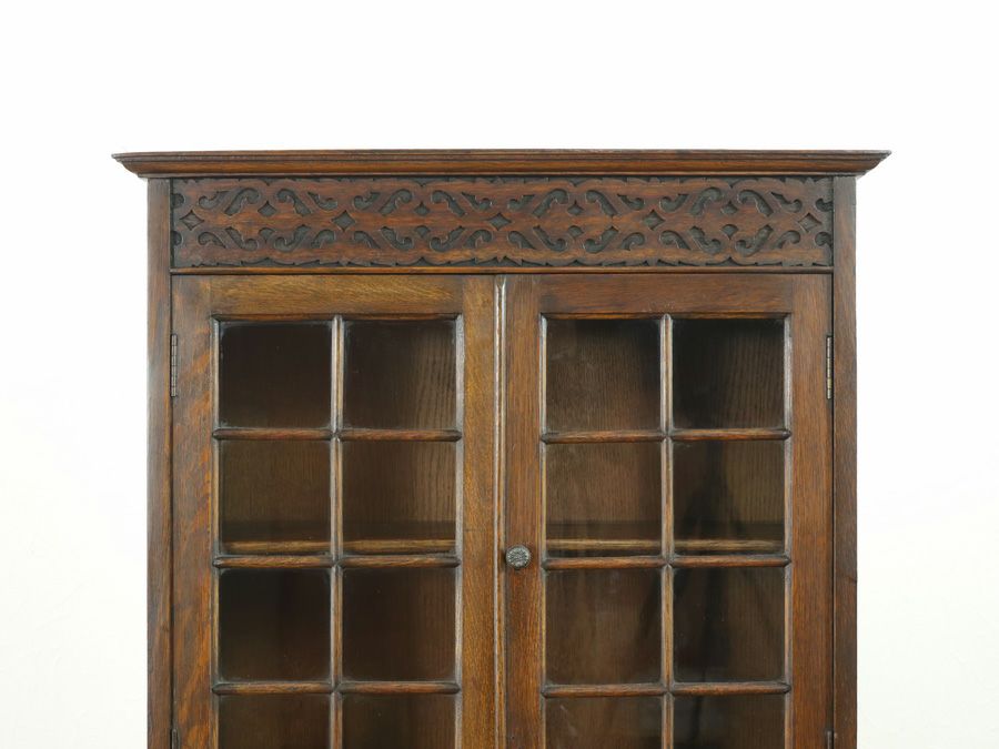 キャビネット　カップボード　アンティーク