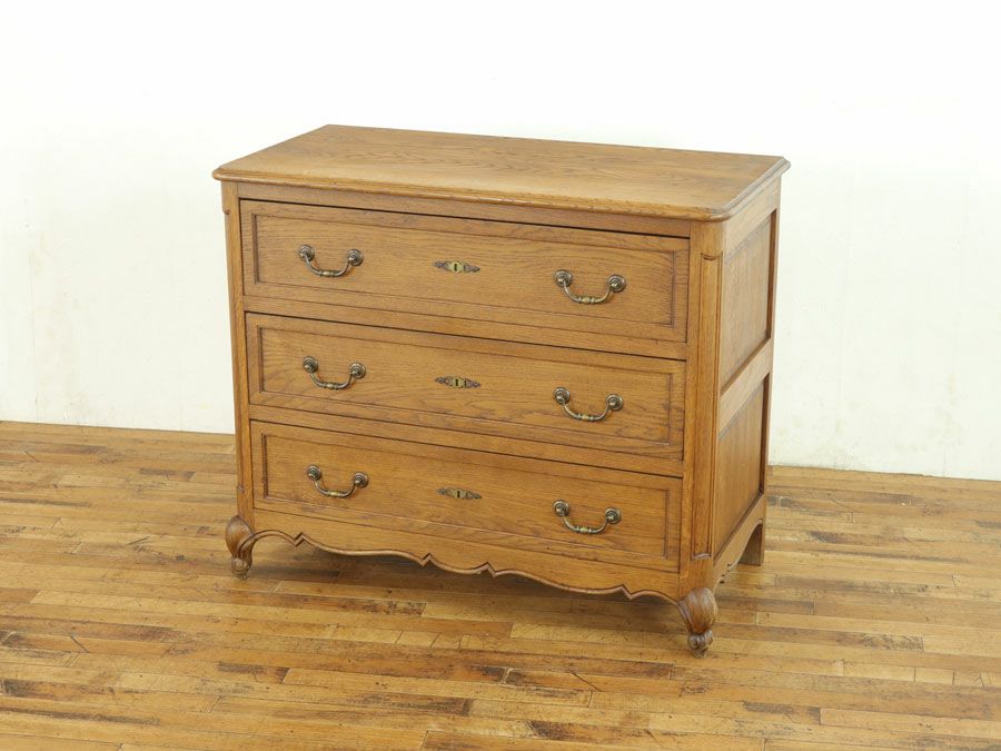 猫脚チェスト　アンティークフレックス