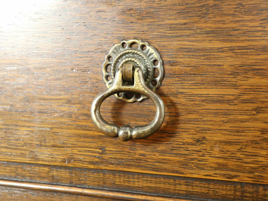 イギリスアンティークチェスト