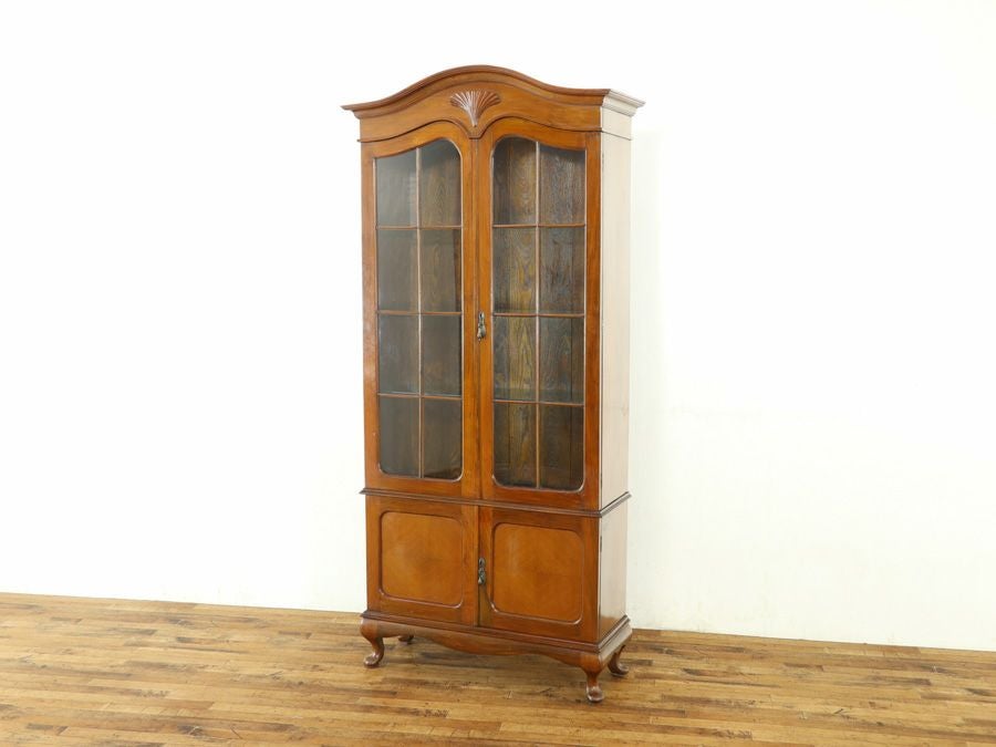 ブックケースあるいはショーケース 57826