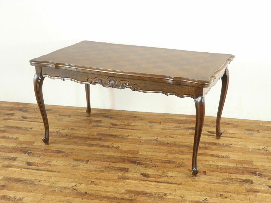 ダークカラードローリーフテーブル