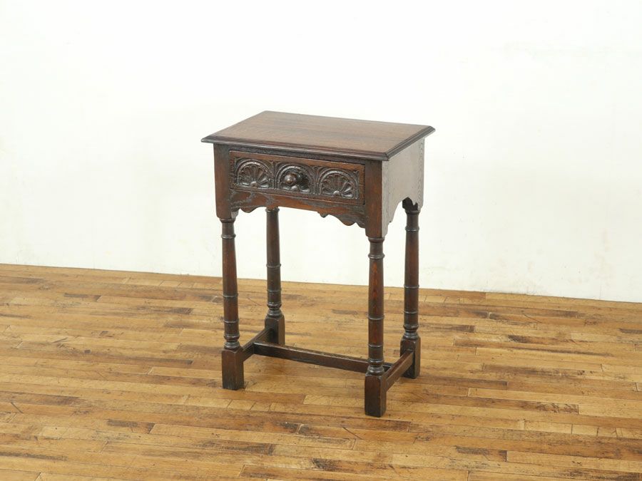 サイドテーブル　ナイトテーブル