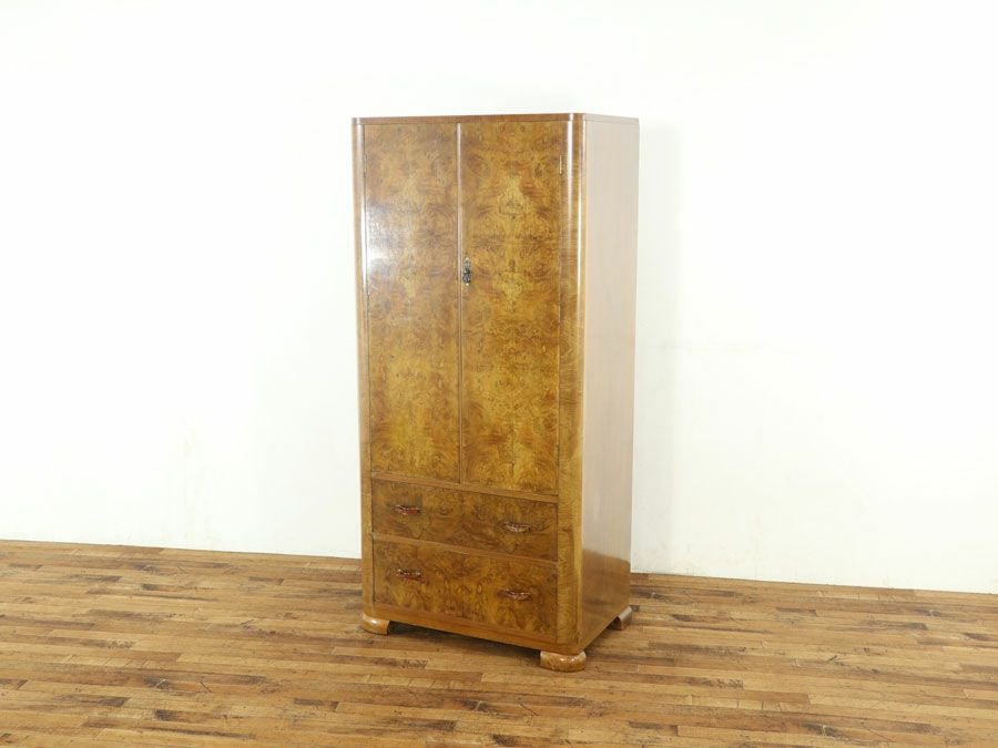 ワードローブ　ジェンツローブ　衣類収納