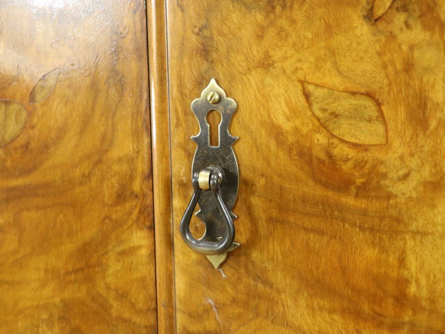 ワードローブ　ジェンツローブ　衣類収納