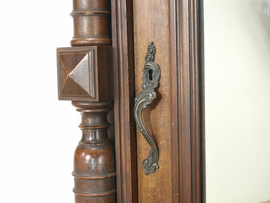 フランスアンティークキャビネット