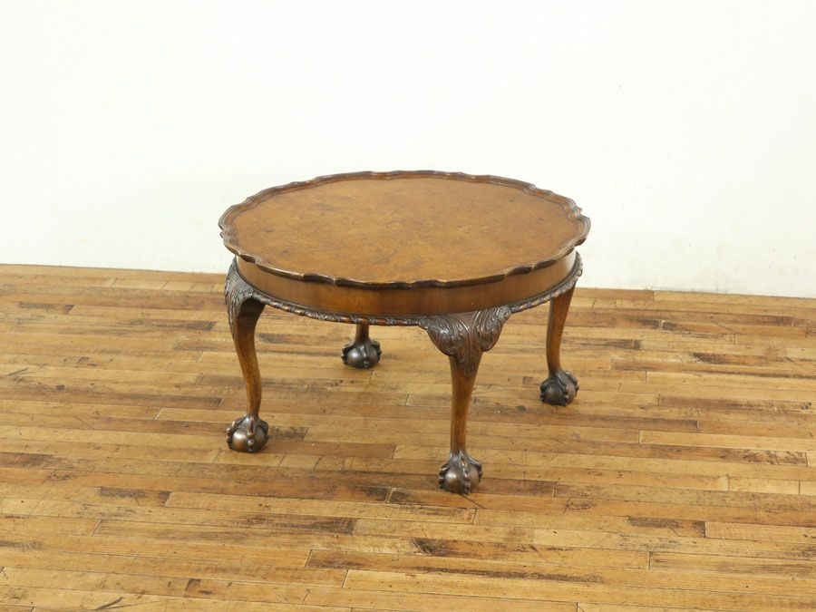 ボールアンドクローフットコーヒーテーブル