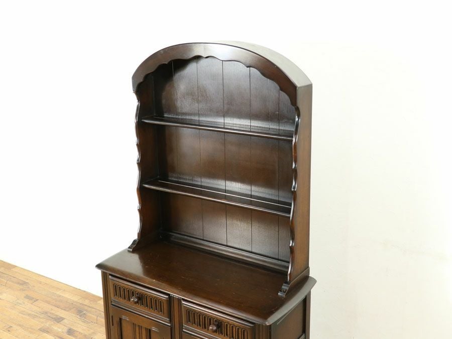 アンティーク家具 カップボード