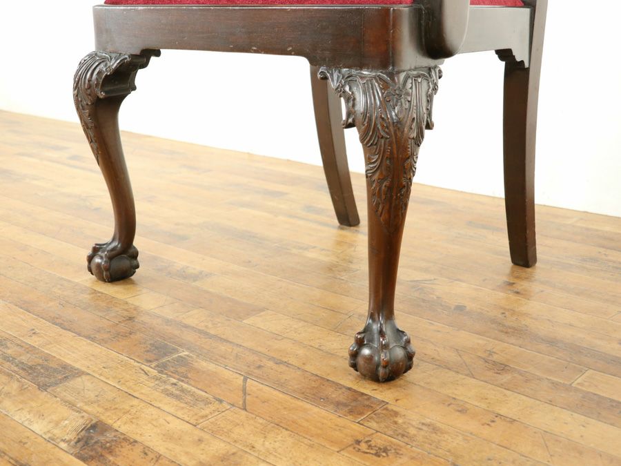 張替済チッペンデールアームチェア 58879a<BR>在庫2脚