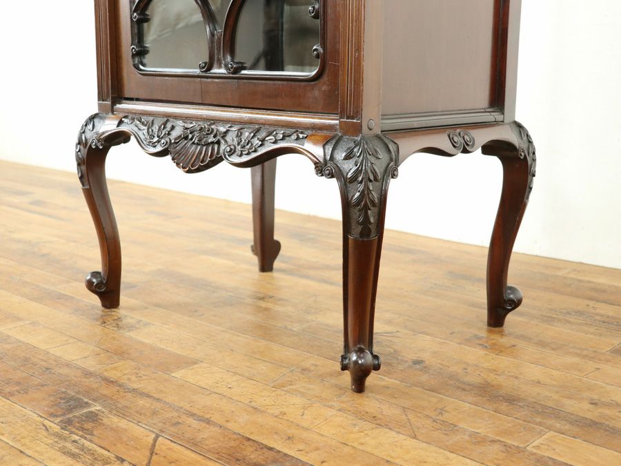 ヴィクトリアン ミュージックキャビネット