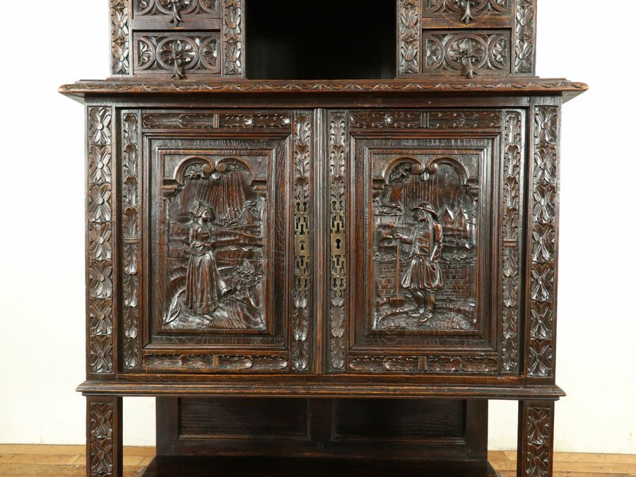 アンティーク家具 ゴシックキャビネット 64903