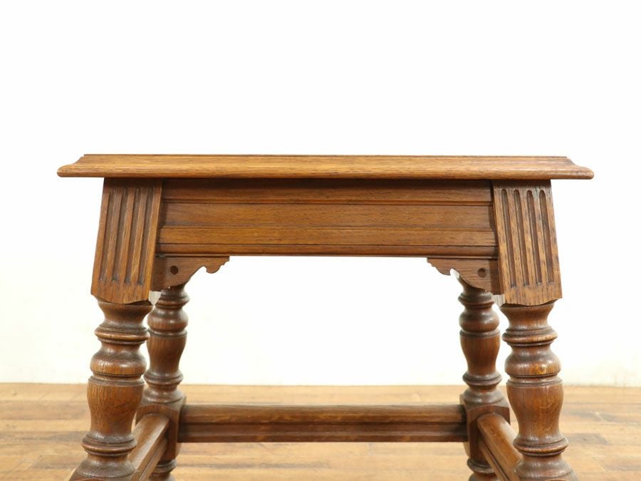 アンティーク家具 スモールテーブル 64814b