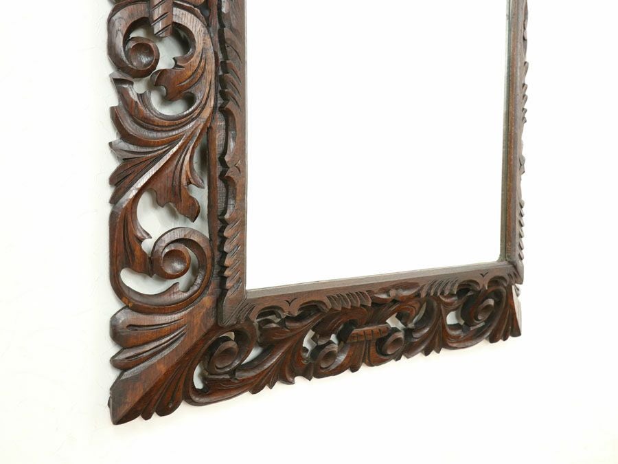 大きめサイズ 特徴的な透かし彫り ウォールミラー 64809