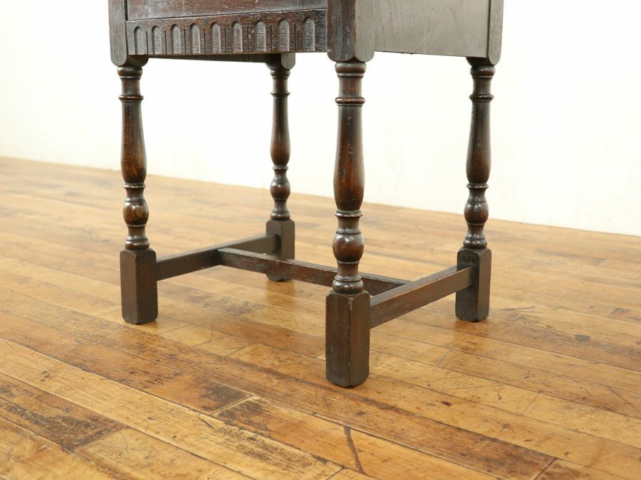 Waring & Gillow ナイトテーブル