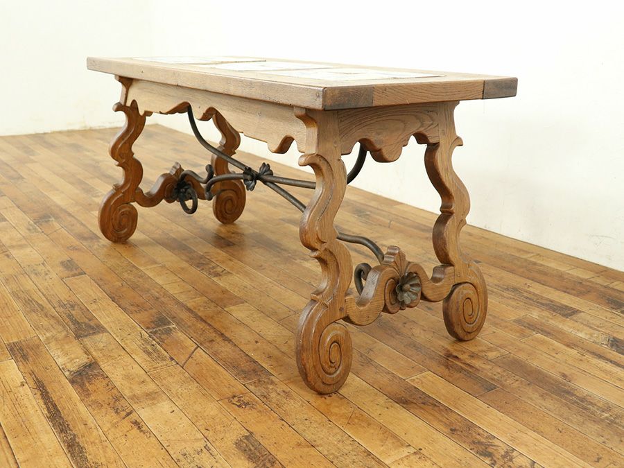 アンティーク家具 タイルトップコーヒーテーブル