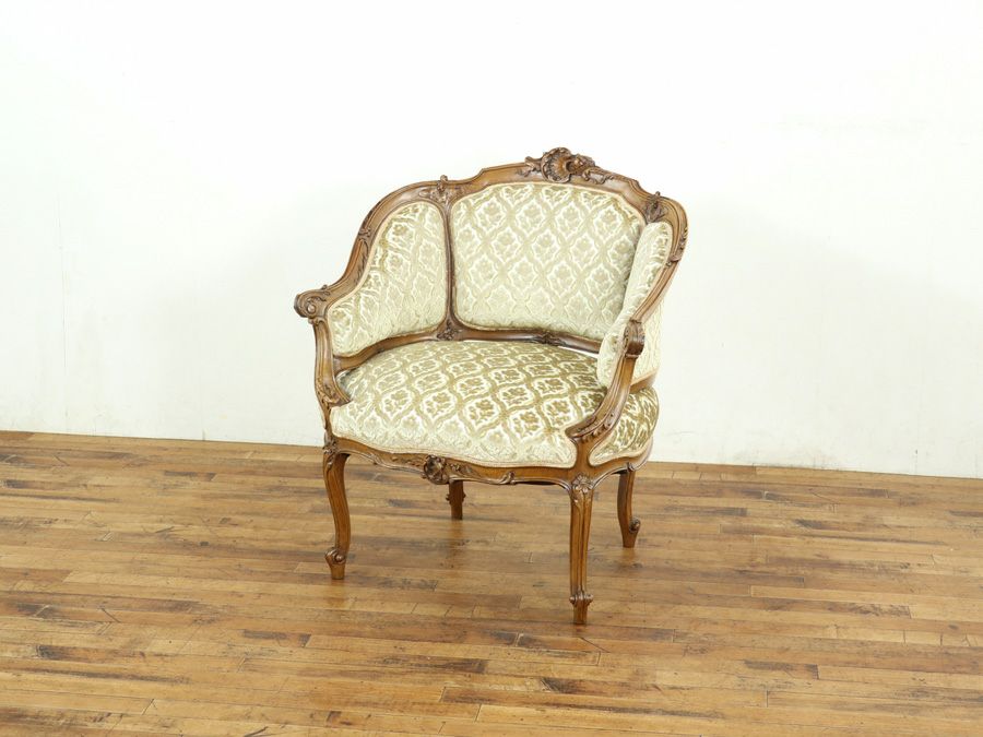 優雅なロココ様式 フランスアンティーク家具 張替済シングルソファー