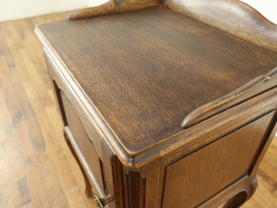 アンティーク家具 ナイトテーブル 65029b