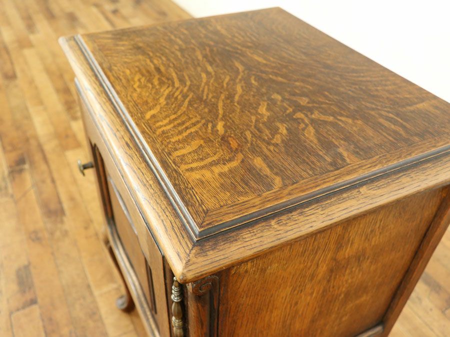 アンティーク家具 ナイトテーブル 65020b