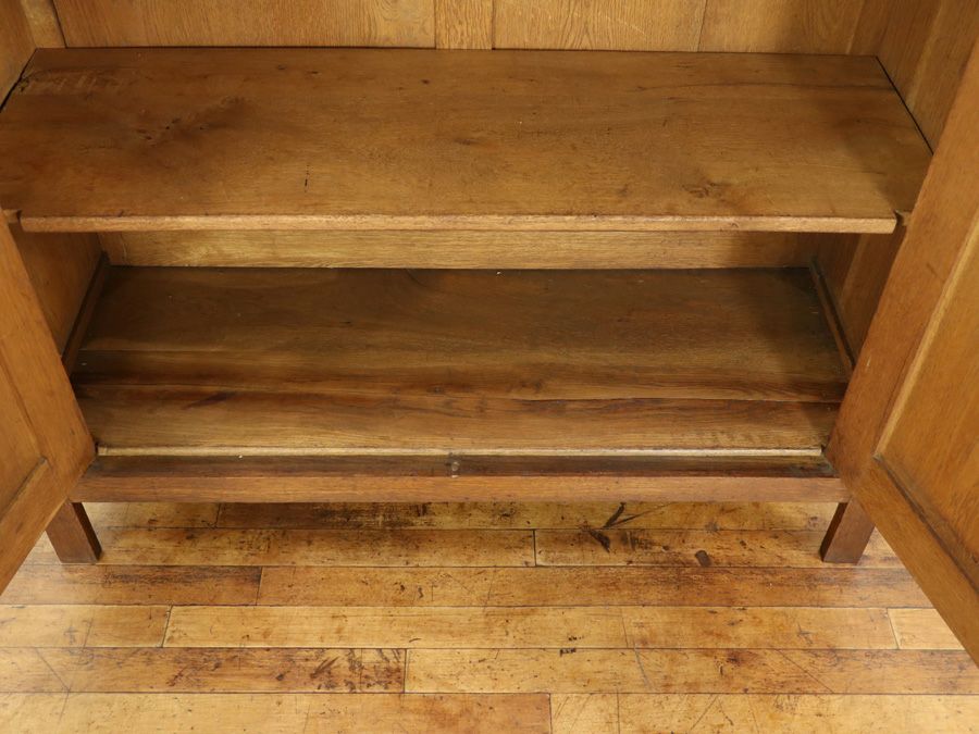 アンティーク家具キャビネット 70490