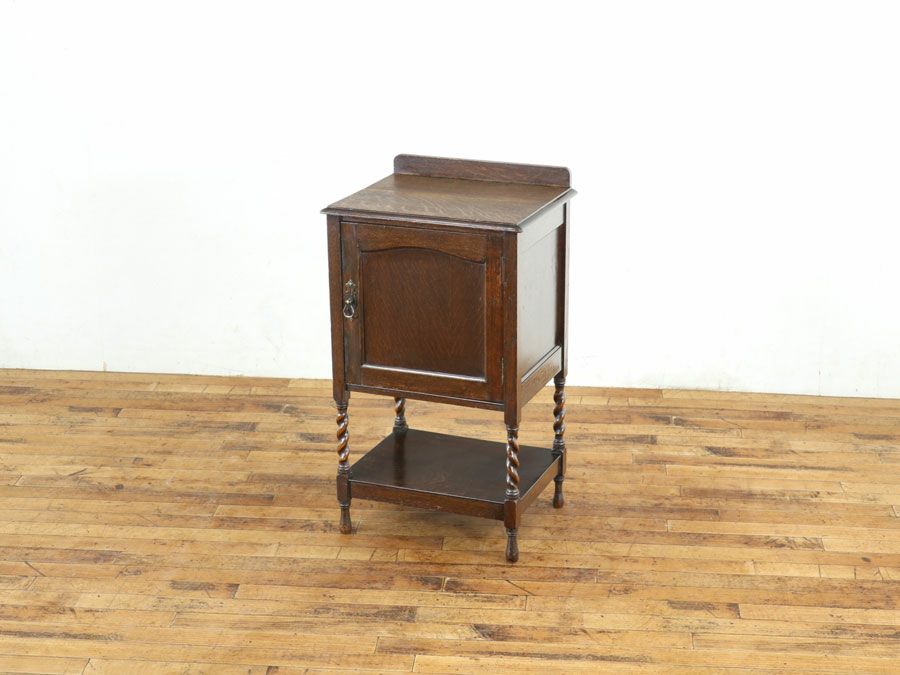 イギリスアンティーク家具ナイトテーブル 59588