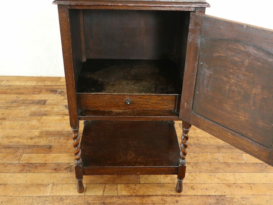 イギリスアンティーク家具ナイトテーブル 59588