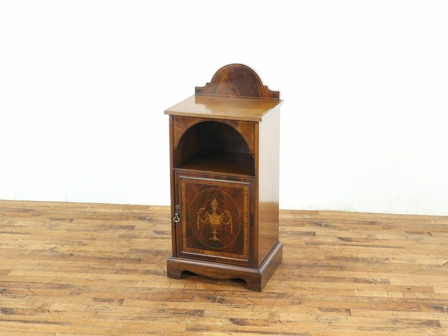 イギリスアンティーク家具ナイトテーブル 59773