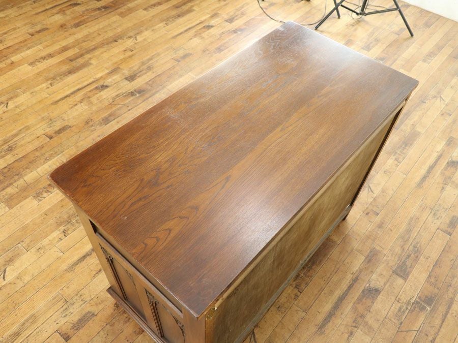 イギリスアンティーク家具チェスト 59901