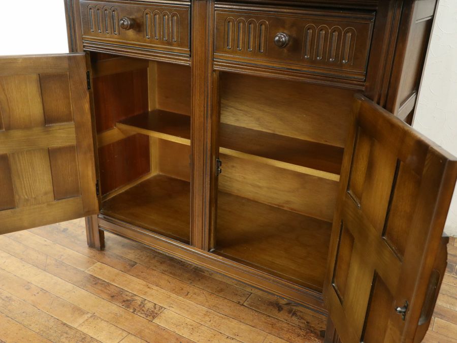 イギリスアンティーク家具カップボード 80091