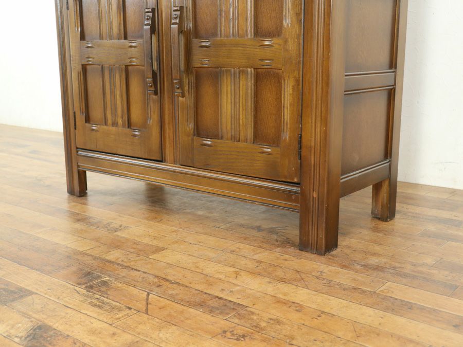 イギリスアンティーク家具カップボード 80091