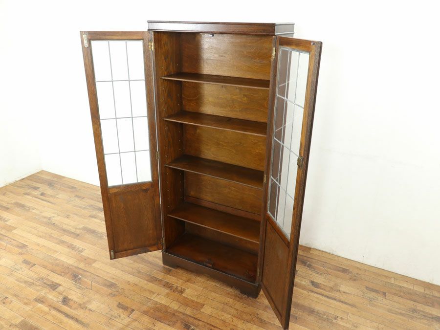 細身サイズのメリット ステンドグラスも魅力 ブックケース 80081