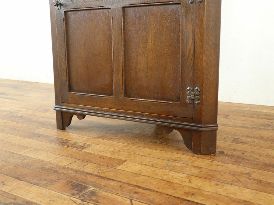 アンティーク家具コーナーキャビネット 80042