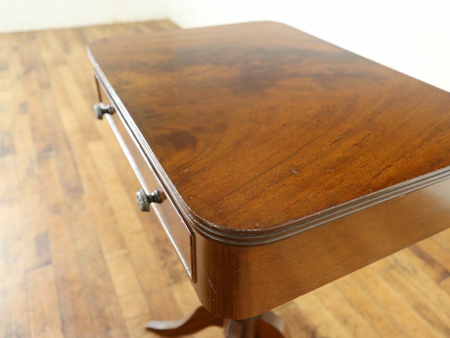 イギリスアンティーク スモールテーブル 80139