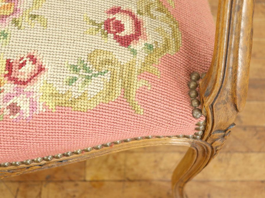 アンティーク プチポワンアームチェア 65112b